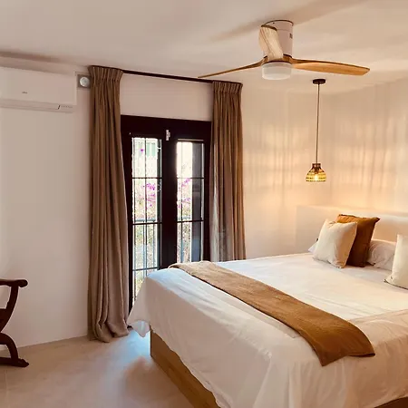 Casa Gina Old Town Center 4 Bedrooms Holiday home Marbella